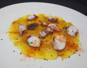 Wafu octopus-aardappelsalade